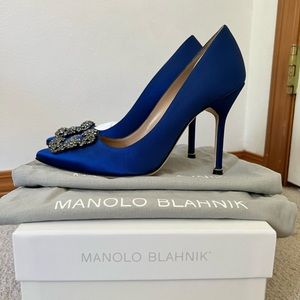 Manolo Blahnik 105mm Satin High-Heel Pumps